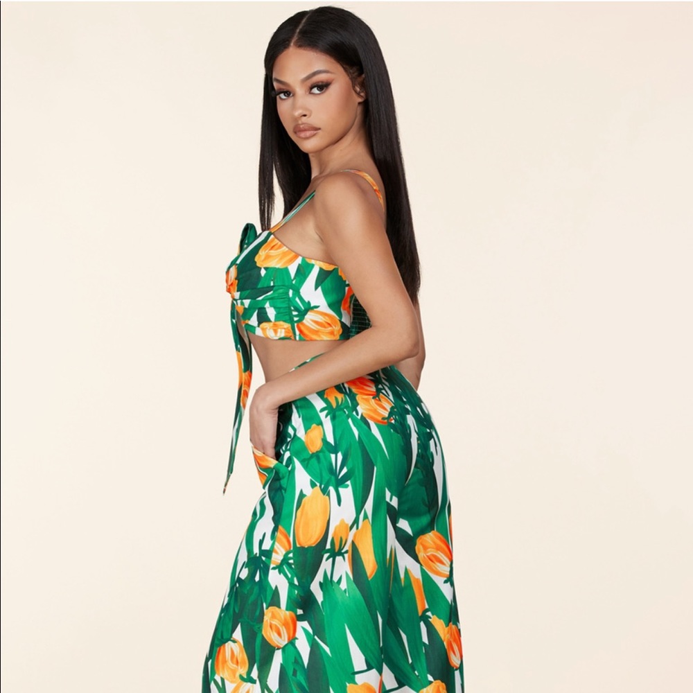 Was $150 Summer Tulip Print 2pc Set - Picture 3 of 10